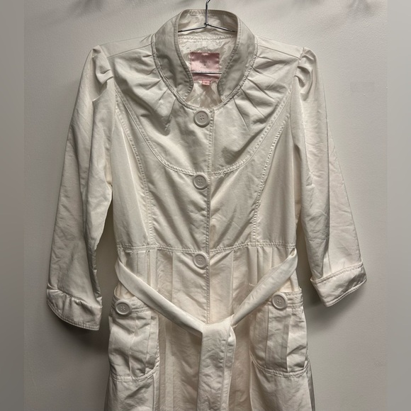 Romeo + Juliet Couture White Trench Coat Belt Big Buttons Pockets Size Small - Picture 5 of 11